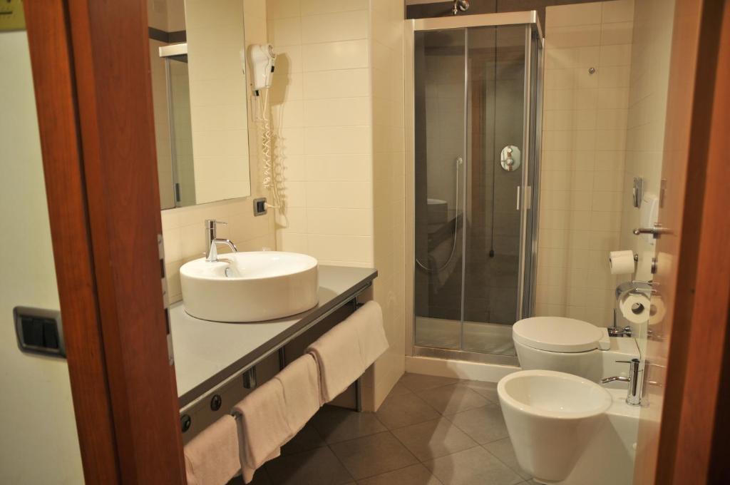 Hotel 5 Colonne มีราโน ภายนอก รูปภาพ